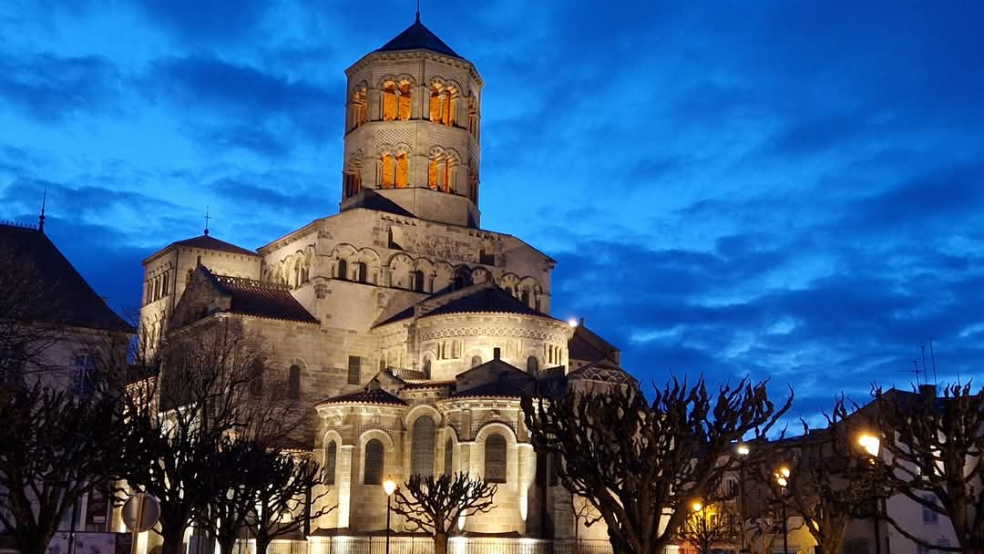 L'abbatiale d'Issoire frise la perfection