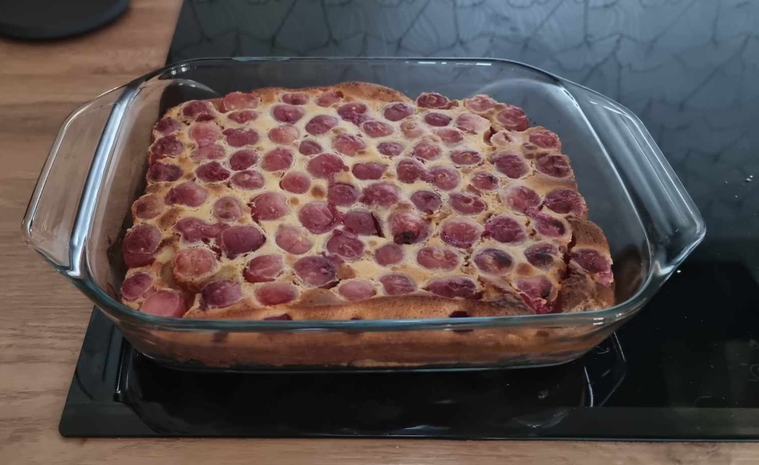 Le Millard, Milhard ou Millat, un délicieux gâteau aux cerises