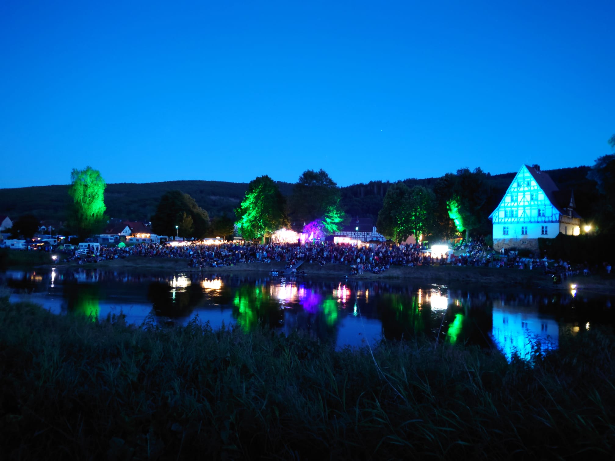 Lasershow auf der Weserbeleuchtung in Gieselwerder
