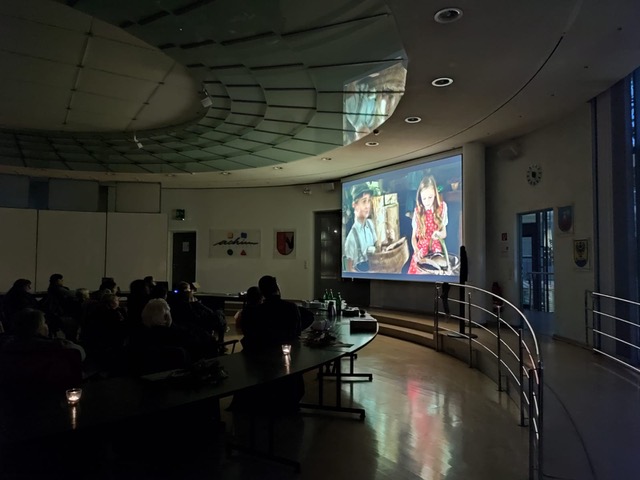 15.03.2026 Sonntag 15 - 18 Uhr | Überraschungs-Kino für Enkel und Großeltern
