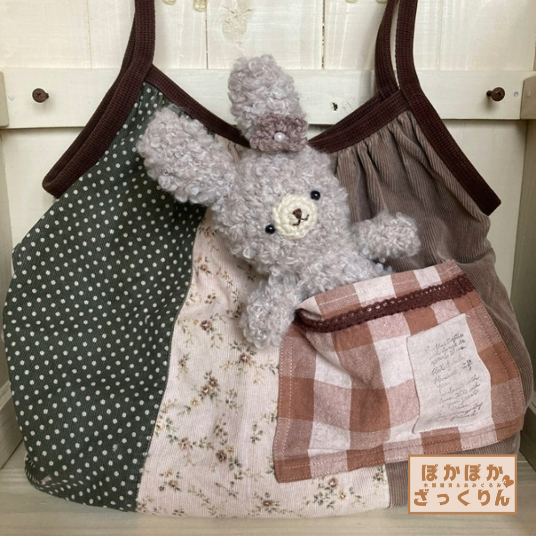 お宮参りや誕生日、七五三に寄り添う、ナチュラルデザインが魅力のふかふかうさぎちゃんのぬいぐるみ