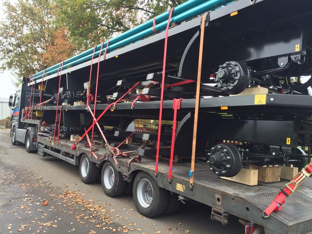 Bilder von mein Job. Alle abgebildeten Lkw bin ich selbergefahren, so