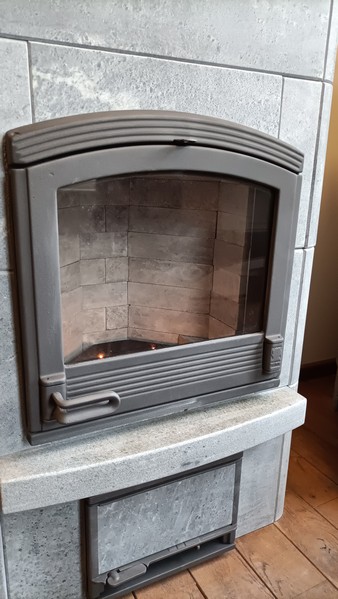 Tulikivi TU 820 speksteenkachel