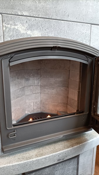 Tulikivi TU 820 speksteenkachel