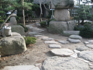 最終処分 踏み石・飛び石・庭石・御影石 ガーデニング 引き取り 最終処分 踏み石・飛び石・庭石・御影石 ガーデニング 引き取り