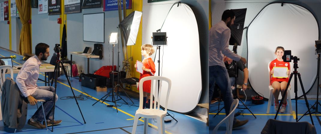 Le phototographe prend les photos individuelles