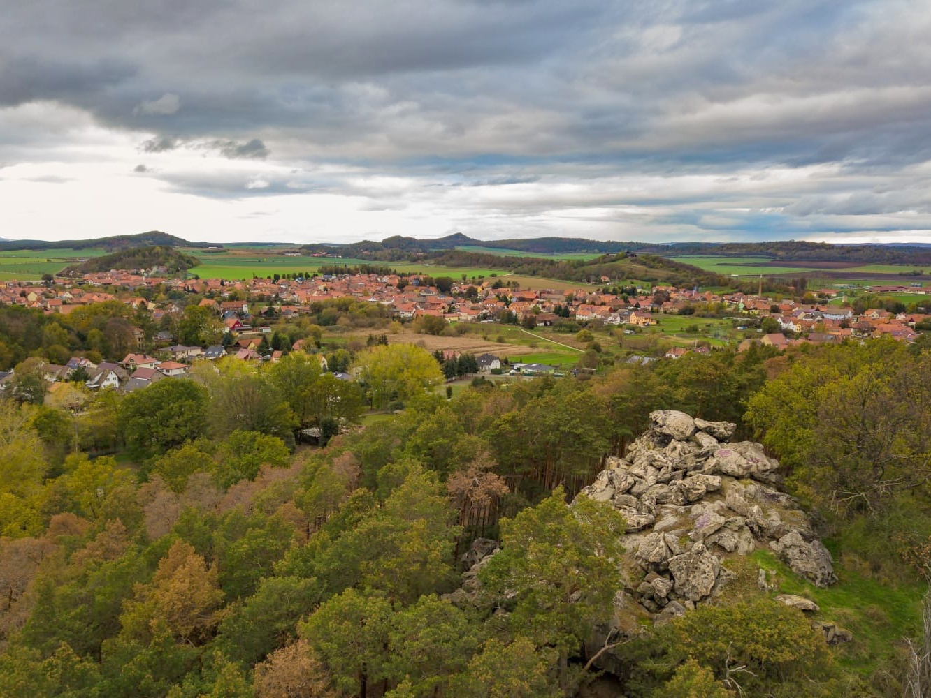 Geländeübersicht aus einer Drohne