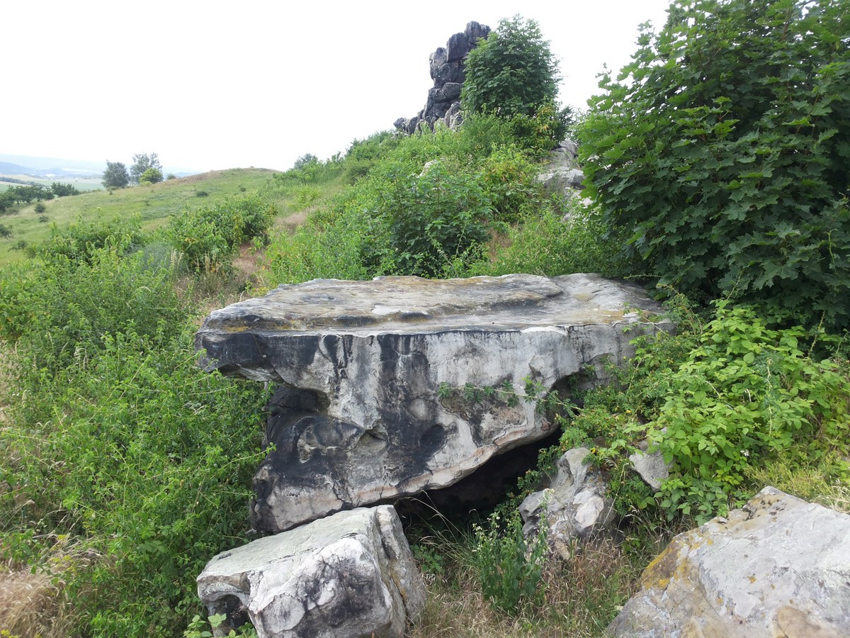 Der "Opferstein" oder "Altarstein"