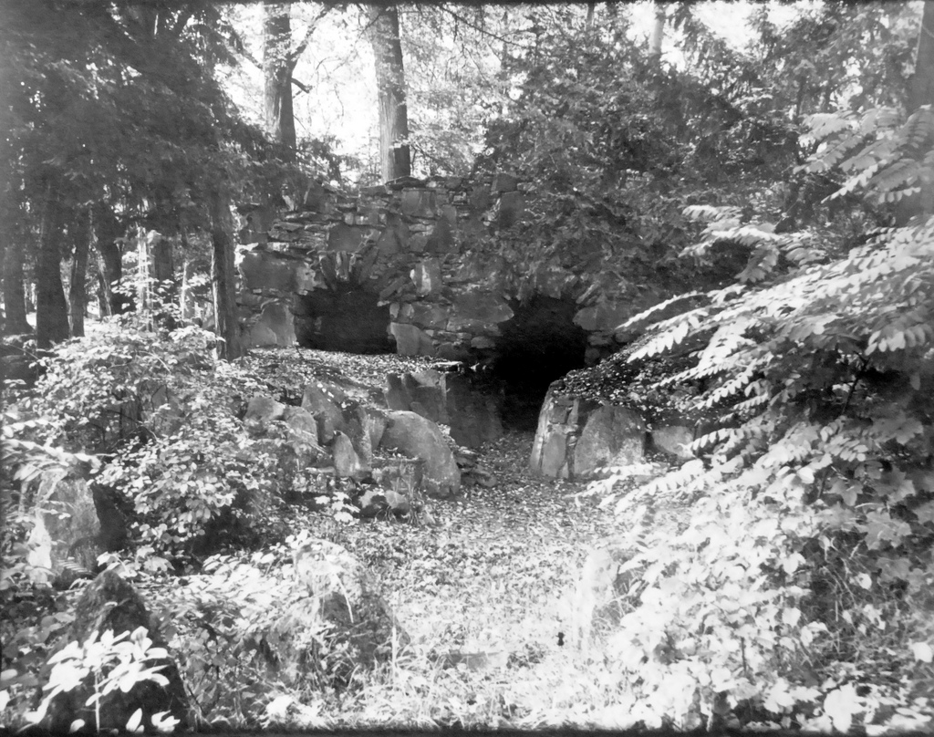 Der Eingang zur Höhle um 1900