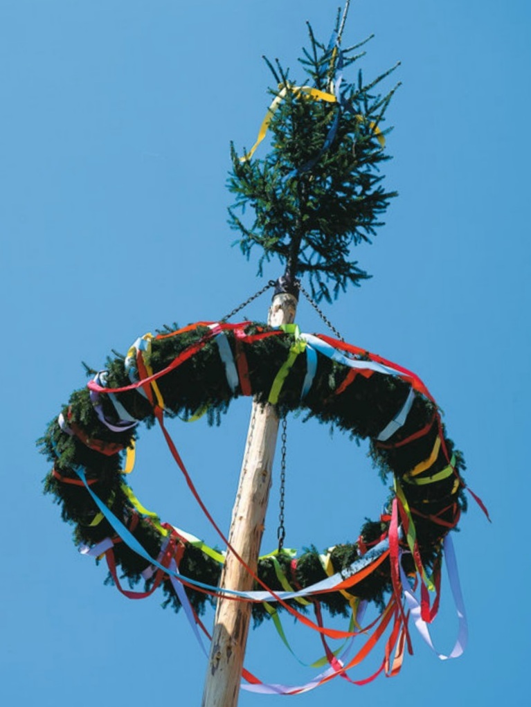 1. Der allseits bekannte Maibaum