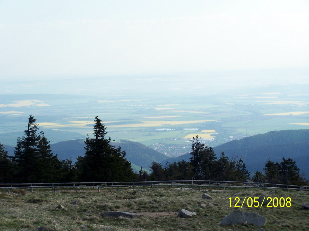 Blick vom Brocken in Richtung Ilsenburg