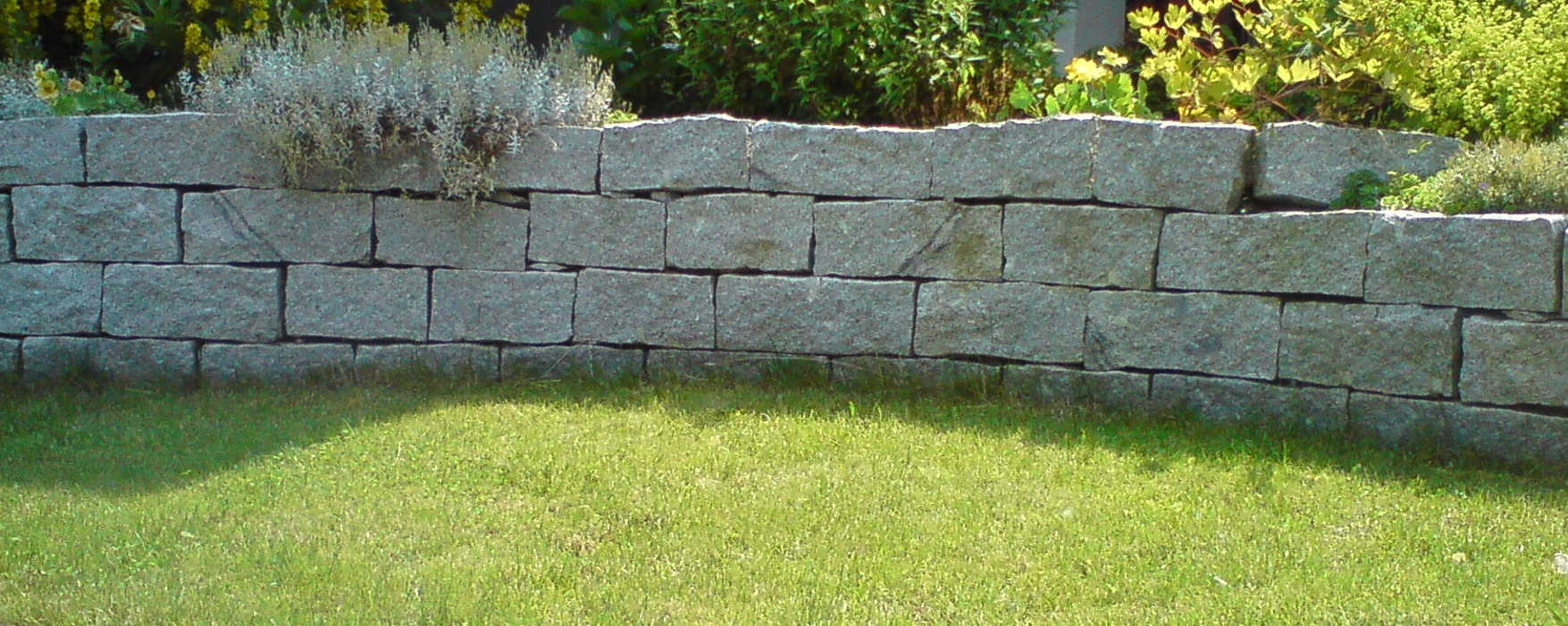 Trockenmauer aus Granit