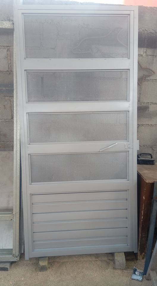 TABLERO PARA PUERTA - GruDisA Metal Desplegado Perforado Louvers