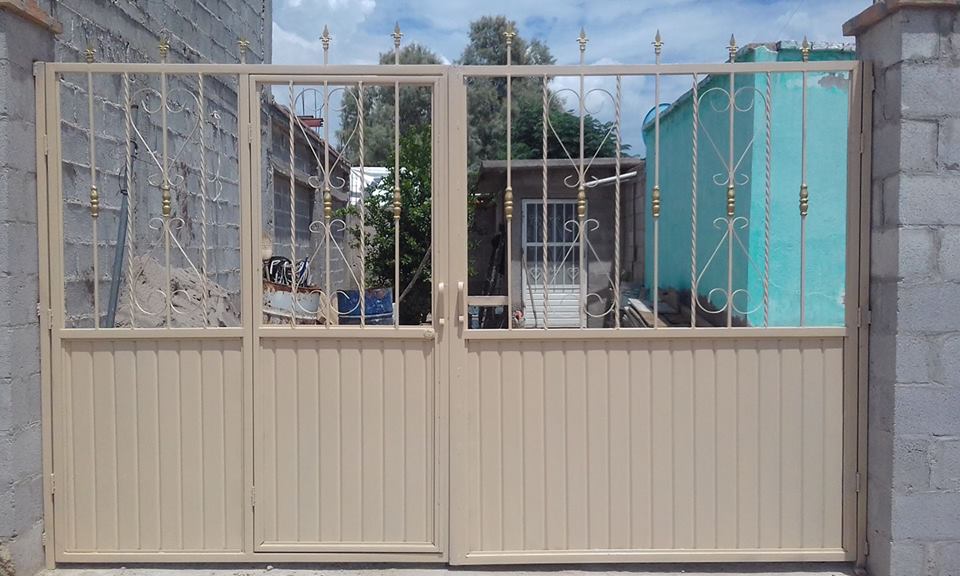 TABLERO PARA PUERTA - GruDisA Metal Desplegado Perforado Louvers