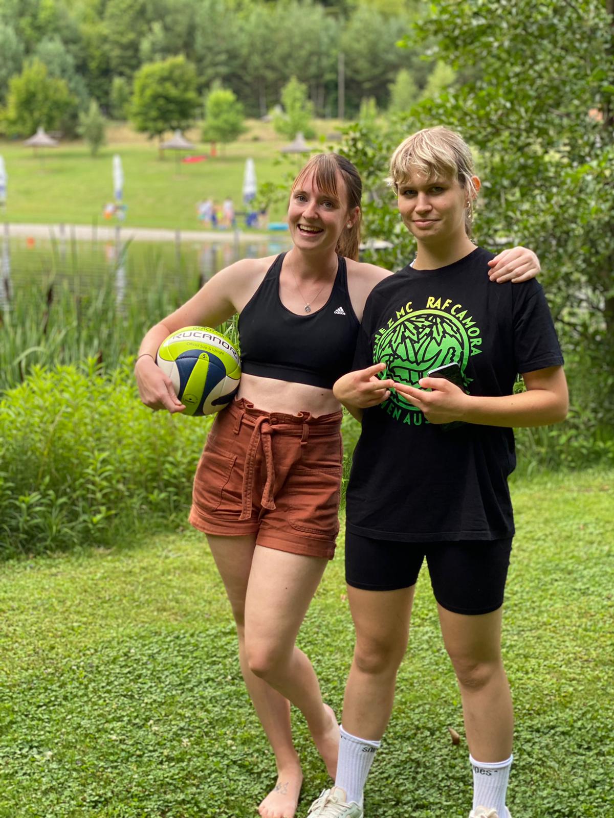 Unsere Volleyballgirls standen den Burschen um nichts nach