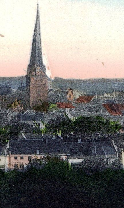 Alte Stadtansicht Mülheim - mit Villa Artis (2 Türme, Glasdach über dem Treppenhaus) Hintergrund Paulikirche (abgerissen 1979)