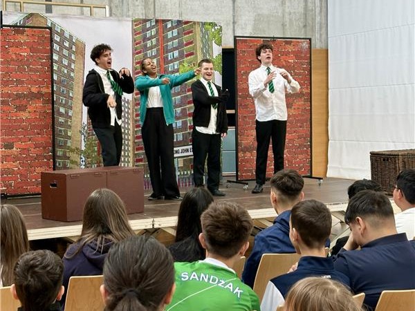 English Theatre an unserer Schule!
