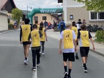 Ein starkes Debut: Laufbegeistert beim Oichtentallauf in Nussdorf