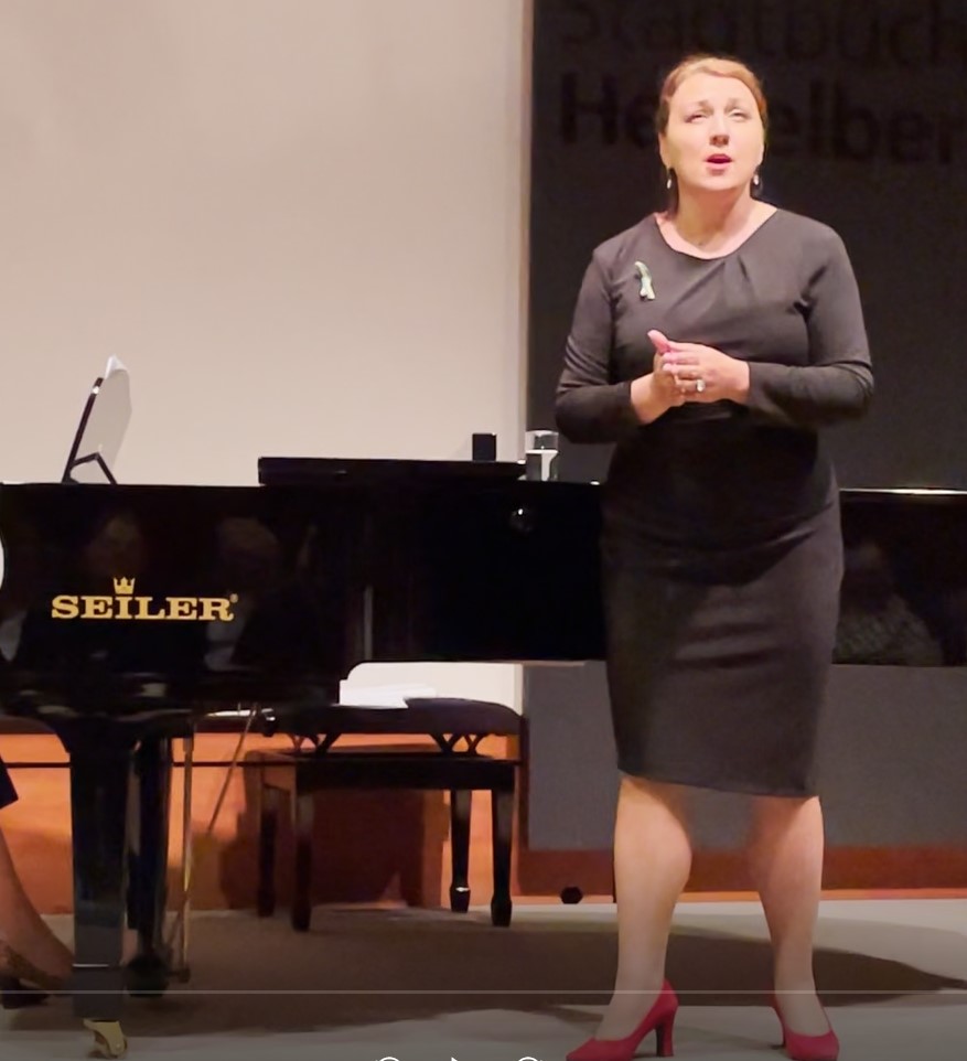 Literarisch-musikalischer Abend mit Marion Tasuschwitz und Olena Pryblyliuk