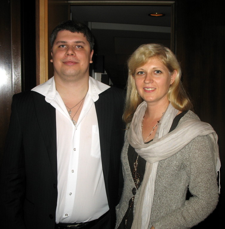 Татьяна Тушер с представителем российского издательства "Златоуст"