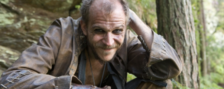 Bootsbauer Floki, ein Wikinger (https://blog.vkngjewelry.com/en/floki-from-vikings-fact-or-fiction/)
