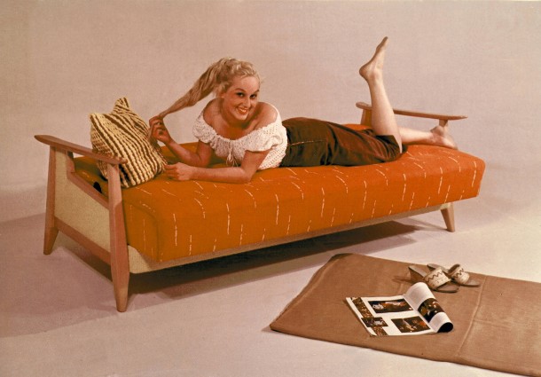 Schlafcouch aus den Polsterwerken Rabenau-Oelsa, Werbung Ende der 1950er Jahre (www.faz.net)