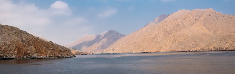 Die Straße von Hormus - Meerenge zwischen Persischem Golf  und dem Golf von Oman