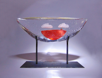 ARCHE XIV, Kristall und Farbglas, Eisensockel, 23 x 33 x 12 cm