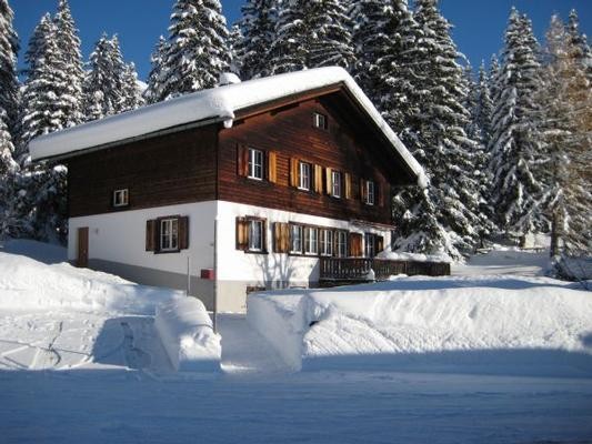 Haus Chalet 14 Davos im Winter