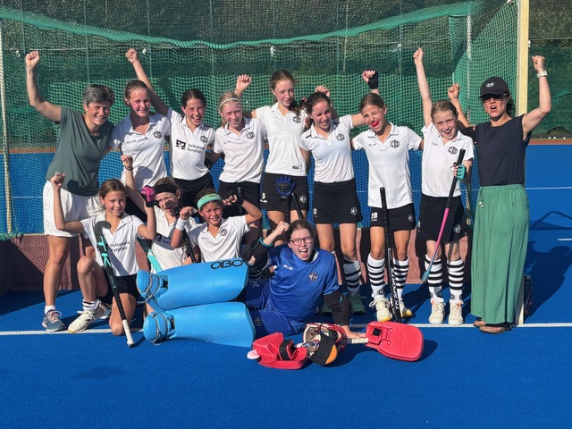 U12w gewinnt erneut im Oberliga-Endspurt