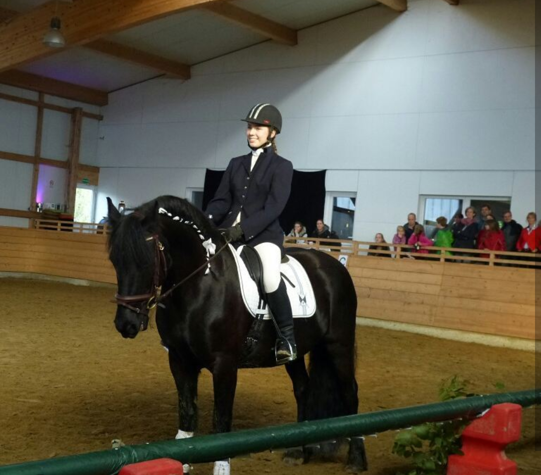 Lilly Steppat & Odin (E-Kür)