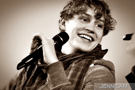 Tim Bendzko, Popakademie Mannheim, 6.12.2011 - (c) Jennifer Trautmann -