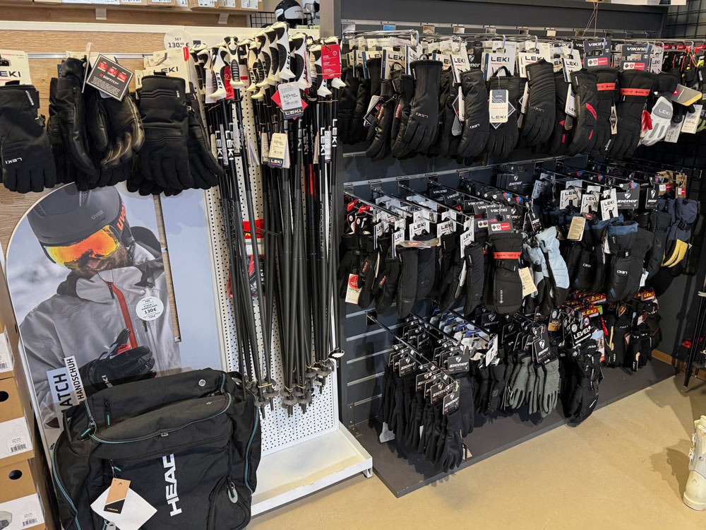 Snowboards, Rucksäcke, Handschuhe, Wachs, Zubehör Wintersport