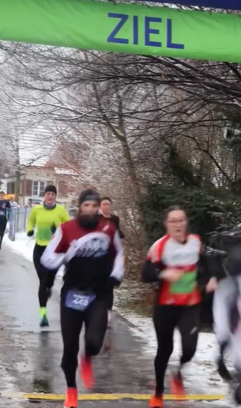 TG Hütten startet beim Dietiker Neujahreslauf in die neue Saison