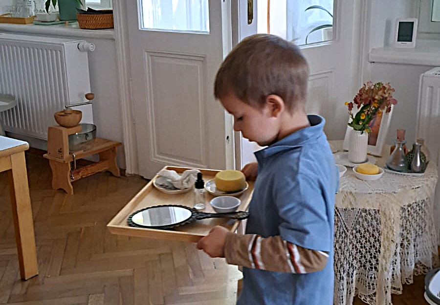 Elternfrage: Wie ist das eigentlich mit Bewegung bei Montessori?