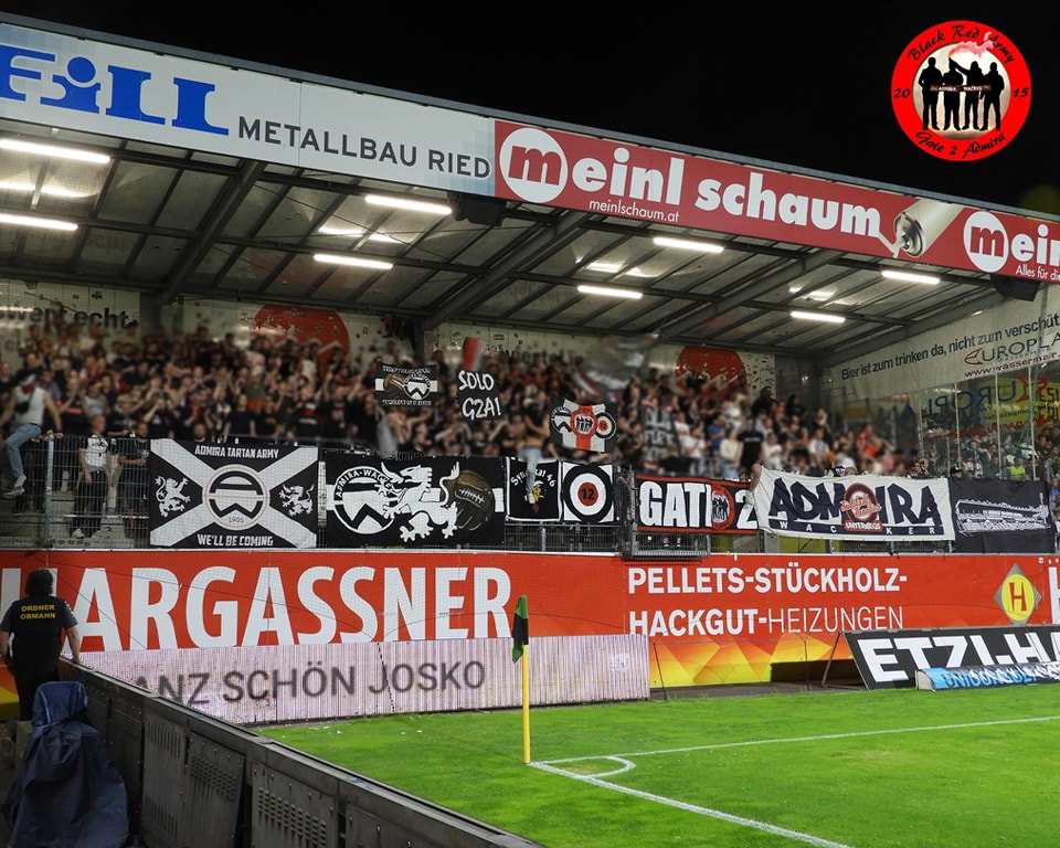 Der Gäsetsektor war brechend voll