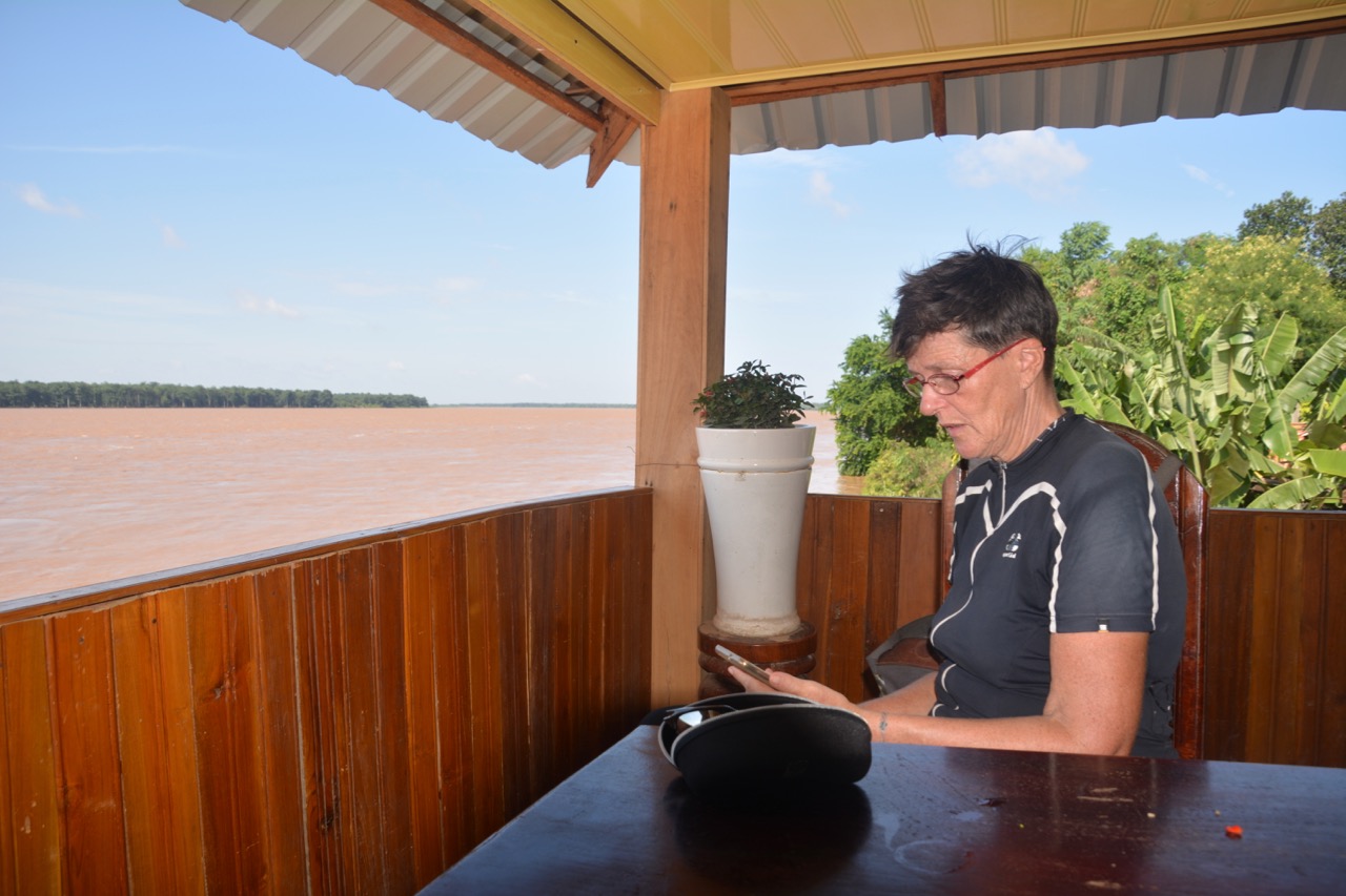 Kaffeepause am Mekong