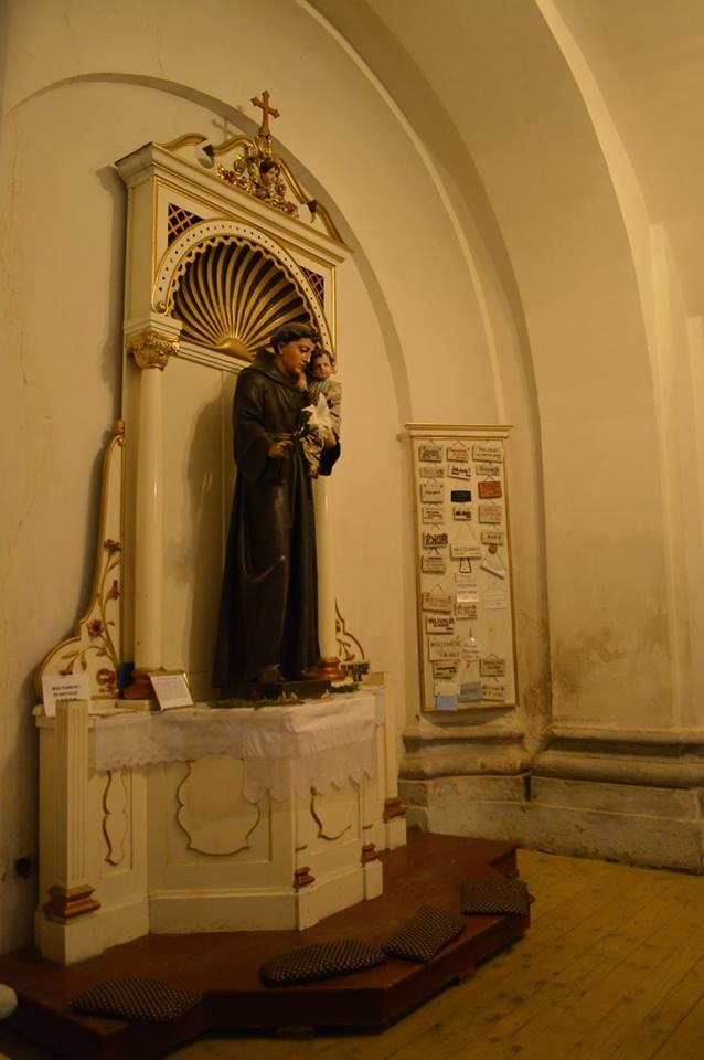 Altarul Sf.Anton