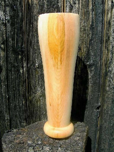 einfache Form aus Zirbelholz