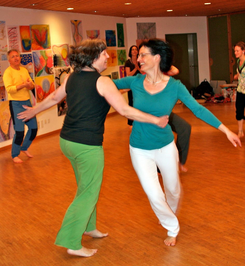 Tanztherapie, Yoga, Meditation, Malen, Ausbildung