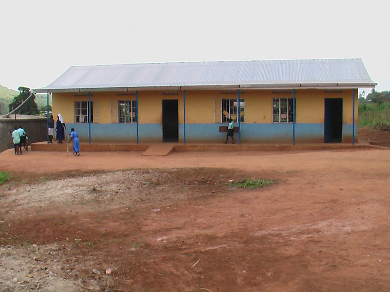 Das Schulgebäude, in der 35 gehörlosen Kinder unterrichtet werden.