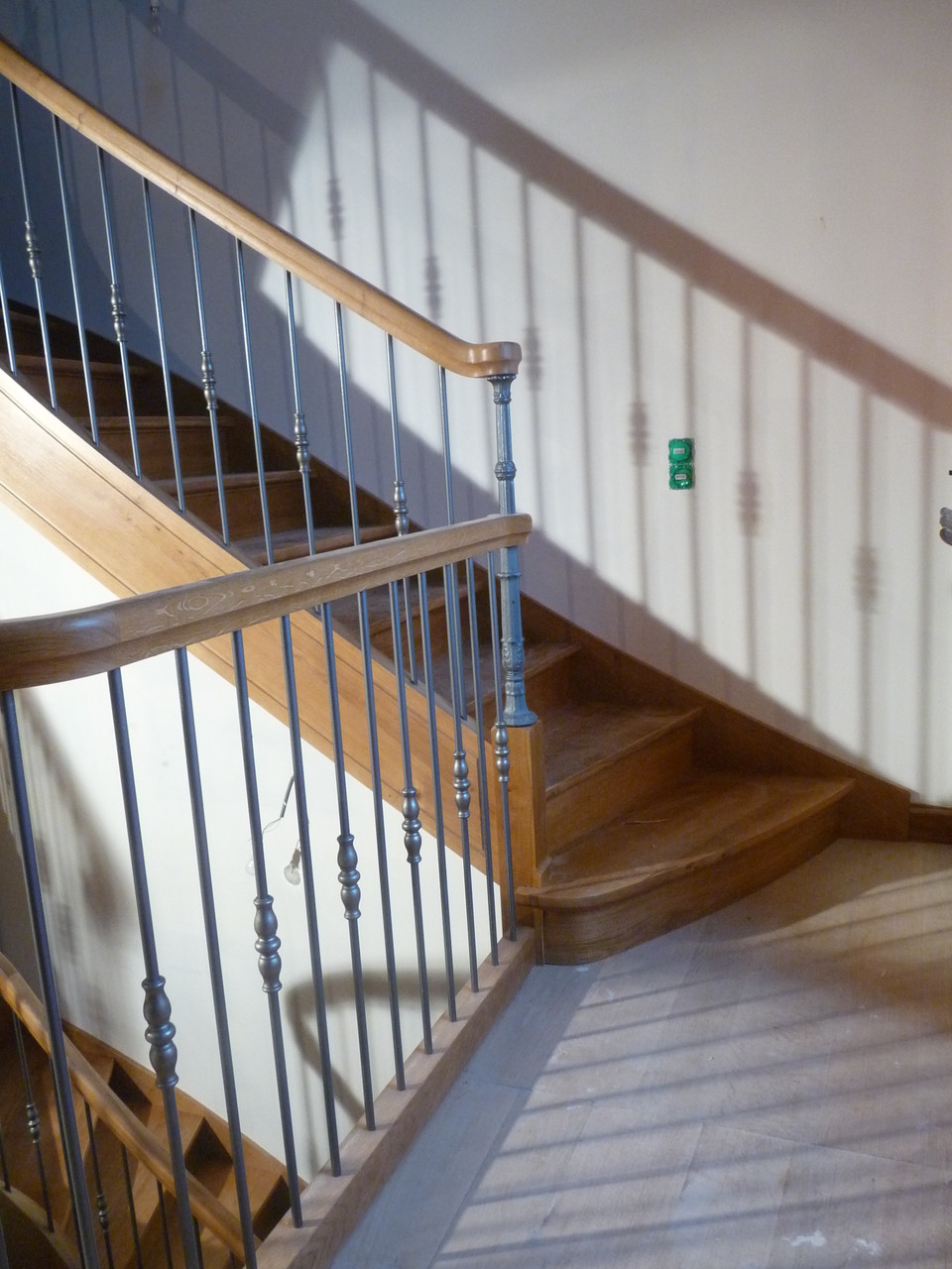 Entreprise MARTY Joël - Aveyron (12) - Escalier débillardé en chêne