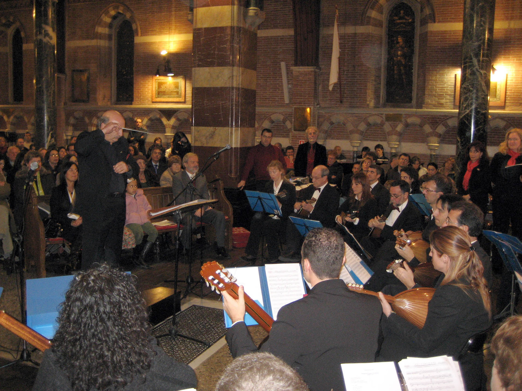 Roma 8/2/2007 - Chiesa All Saints - Orchestra Mand. R.  e  Coro dell'Università Popolare di Roma (UPTER) - (dir. Franco Turchi)