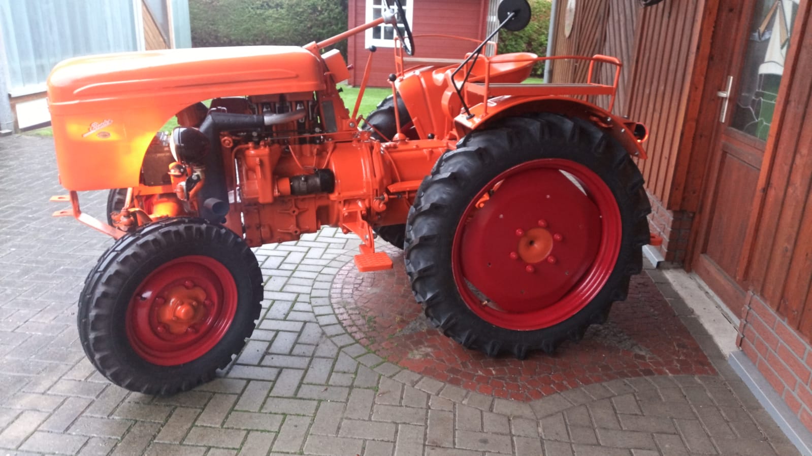 Befreiung vorne 5,5x16, hinten 8,3x28