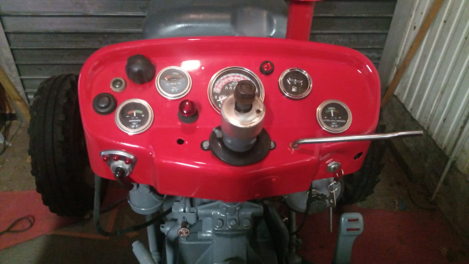 Neue Drehstrom-Lichtmaschine und teilweise neue Instrumente verbaut