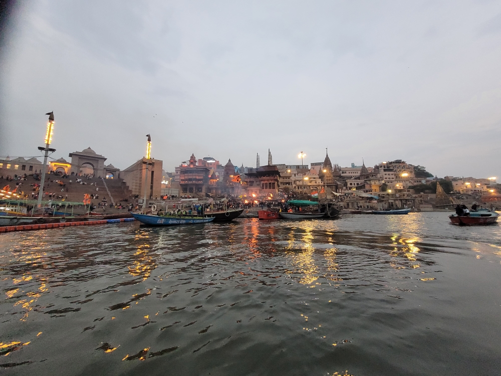 Varanasi  - Foto: G. Peschers 