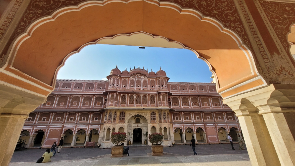 Jaipur, City Palace (Stadtpalast), Rad der Religionen