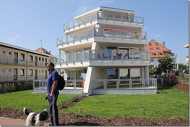 Unsere Wohnung war auf der ersten Etage, rechts