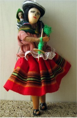 De trapo y madera. Boliviana.