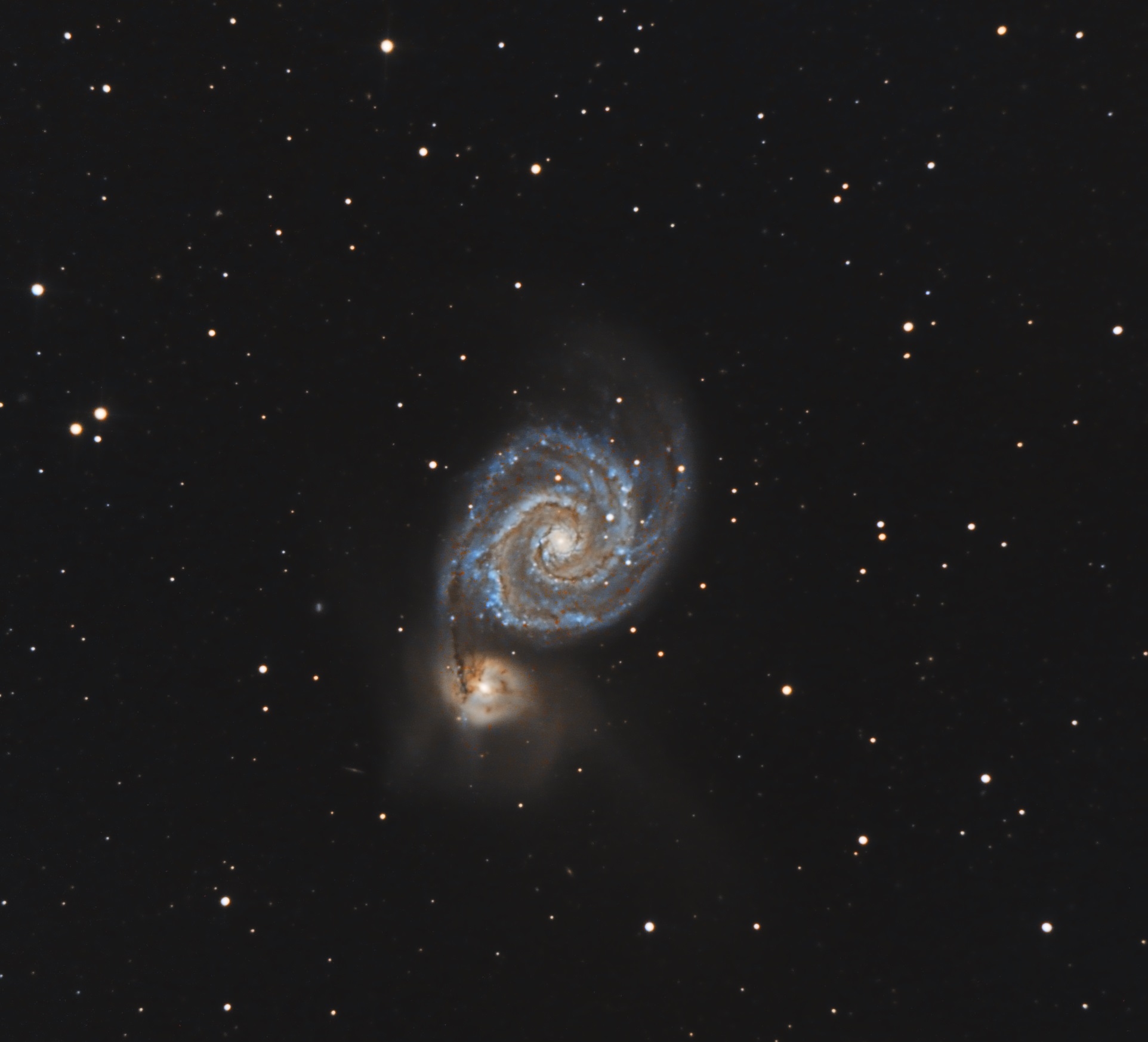 M51, galaxie du tourbillon- Stéphane Picquette - Newton 200/1000 - monture EQ6R-PRO, caméra ZWO 294MC refroidie avec guidage, 150 poses de 300s, 40 darks, 40 offsets, 40 flats, traitement SIRIL et Pixinsight